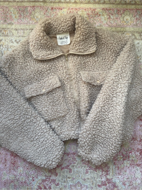 Sadie & Sage Jackets & Blazers - Sadie & Sage \\ teddy zip up jacket